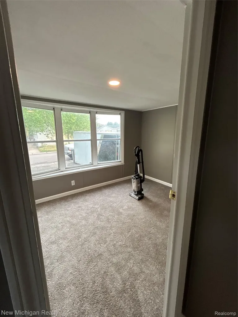 2035 Marmoor Drive Shelby Charter Township MI 48317