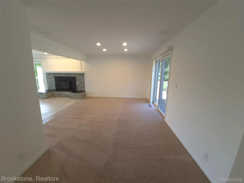 4140 S Henderson Road Davison Township MI 48423