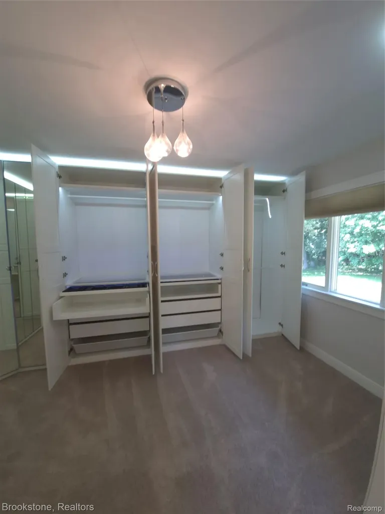 4140 S Henderson Road Davison Township MI 48423