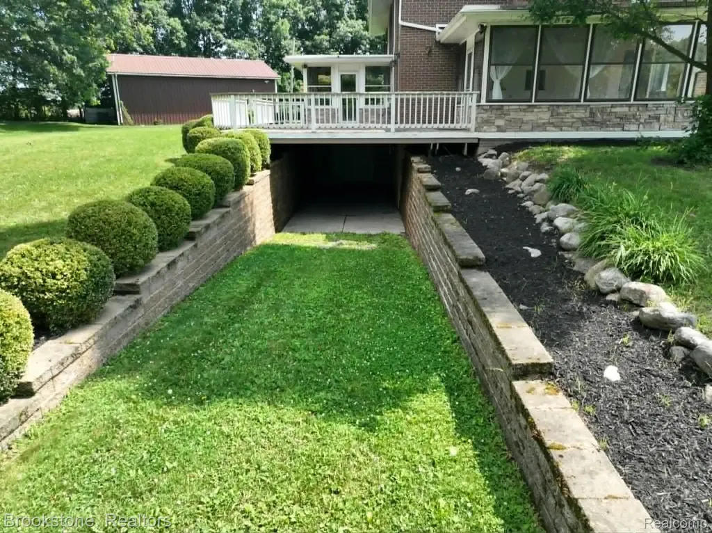 4140 S Henderson Road Davison Township MI 48423