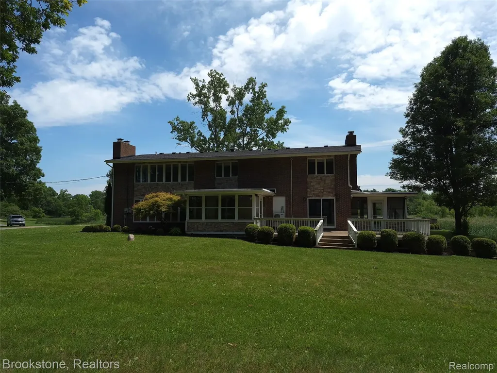 4140 S Henderson Road Davison Township MI 48423