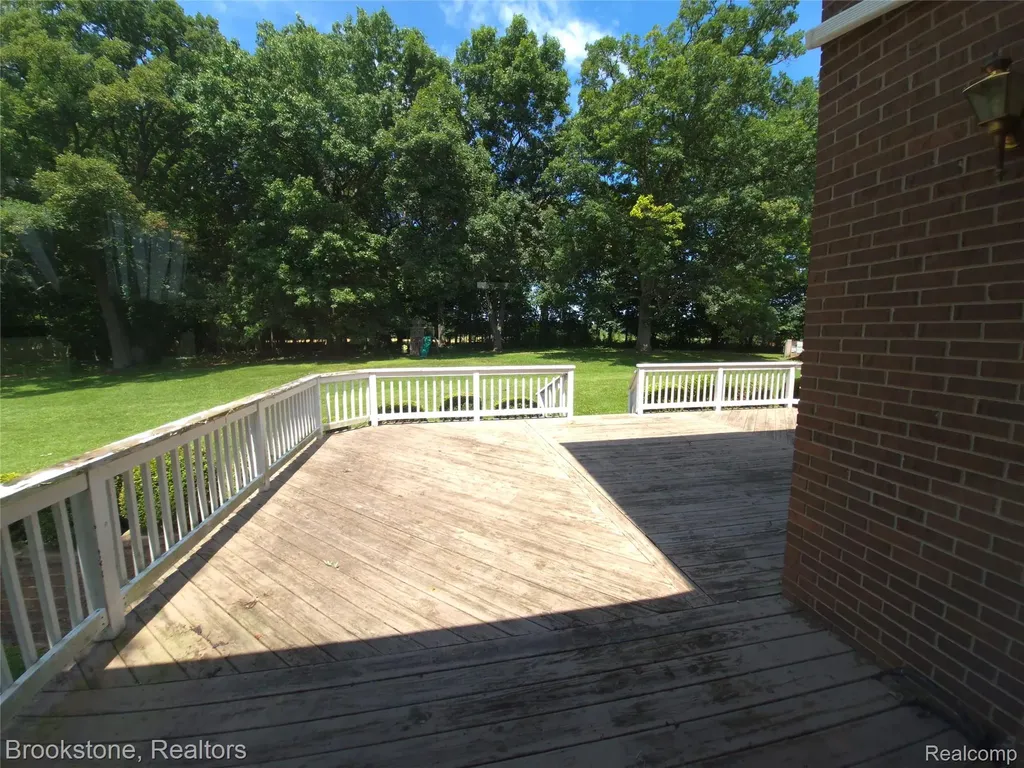 4140 S Henderson Road Davison Township MI 48423