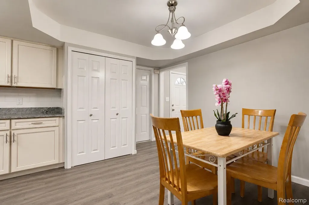 40042 Stimpson Drive Sterling Heights City MI 48310