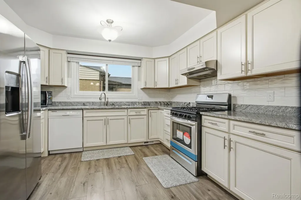 40042 Stimpson Drive Sterling Heights City MI 48310