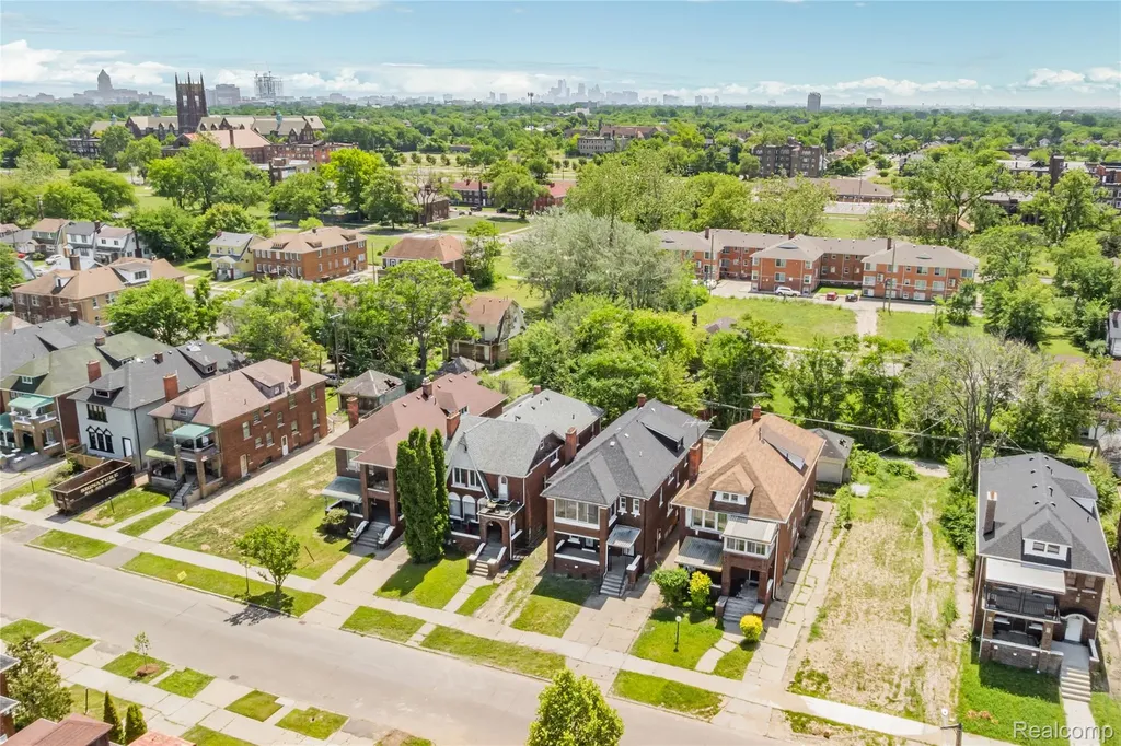 3251 Calvert Street Detroit City MI 48206