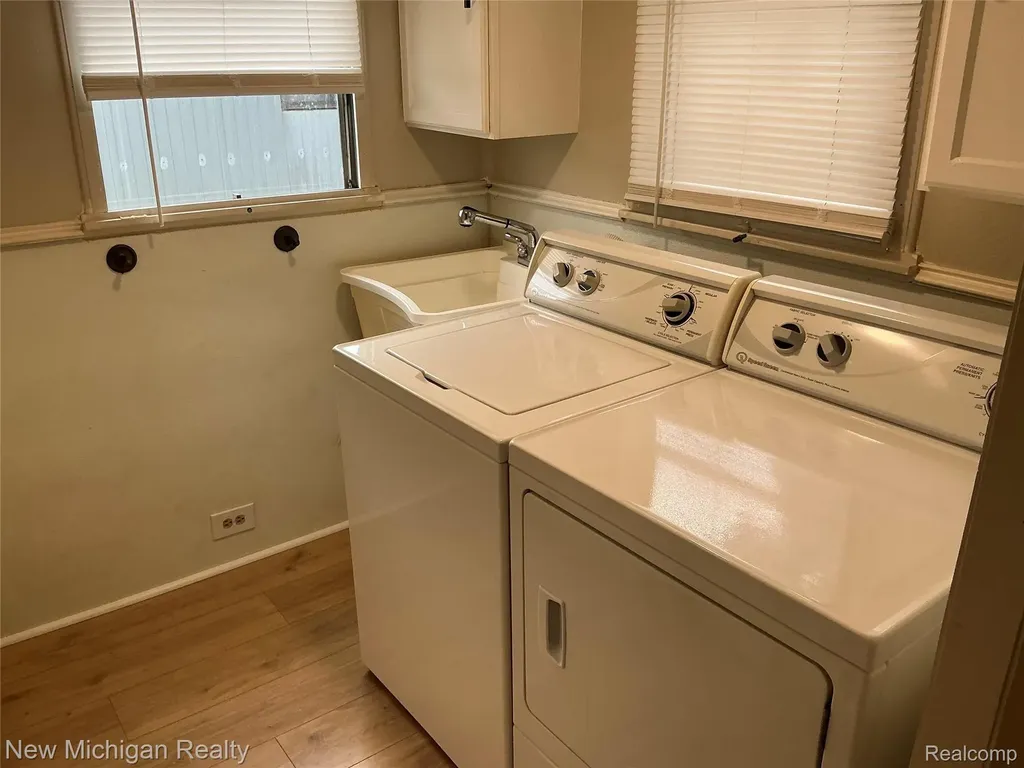 14 Highland Terrace White Lake Charter Township MI 48386
