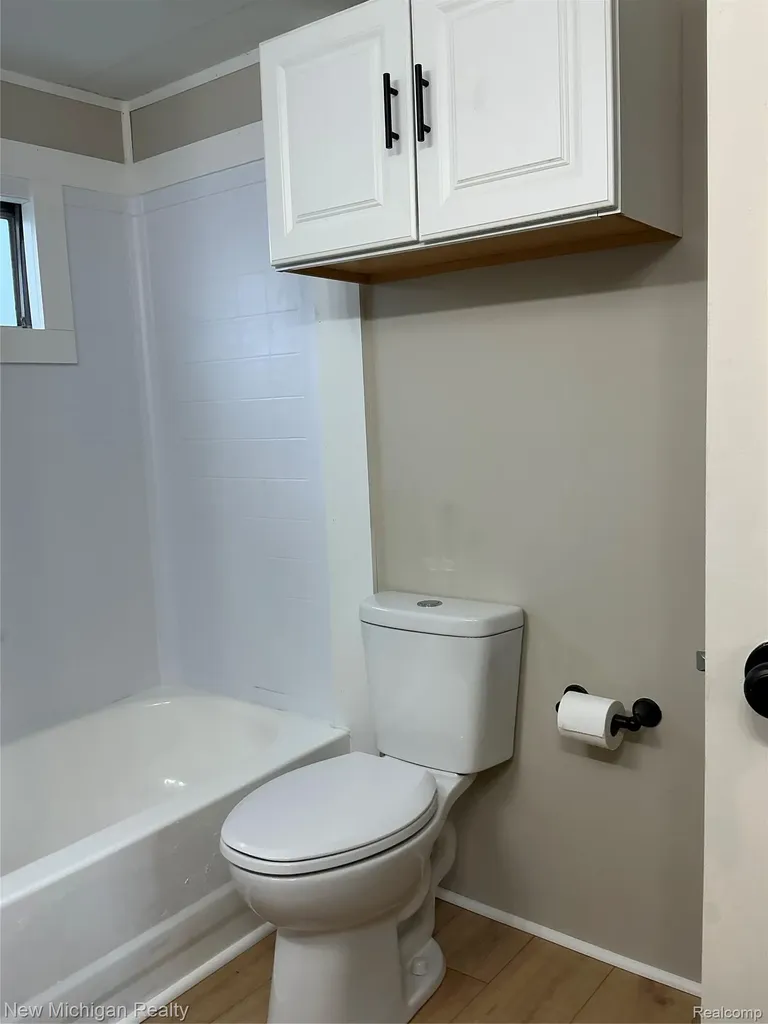 14 Highland Terrace White Lake Charter Township MI 48386