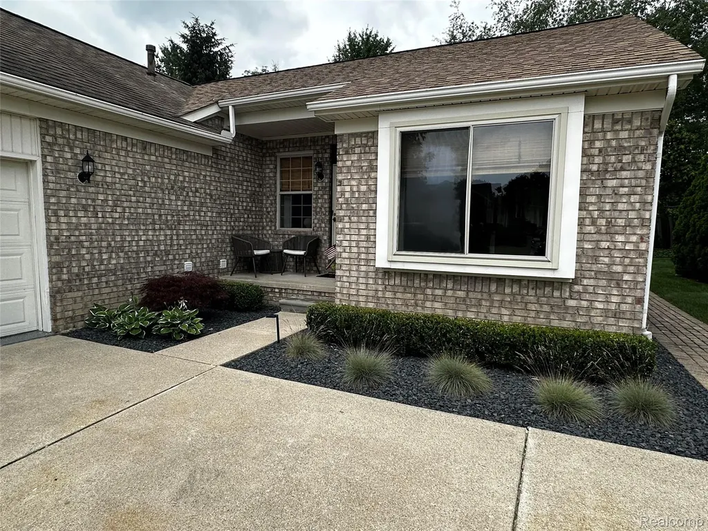 51565 Hickory Lane Macomb Township MI 48042