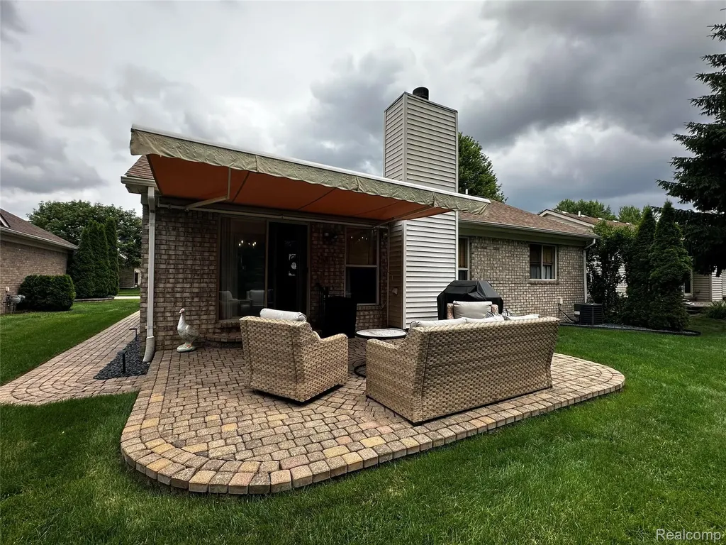 51565 Hickory Lane Macomb Township MI 48042