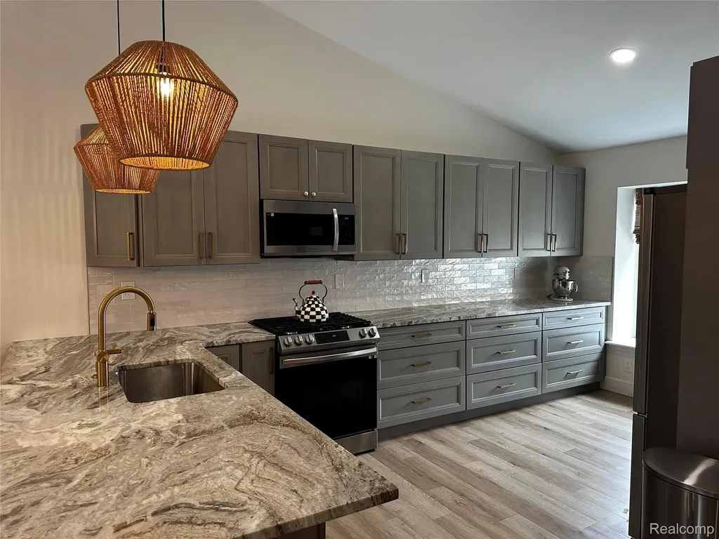 51565 Hickory Lane Macomb Township MI 48042