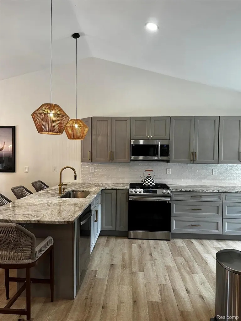 51565 Hickory Lane Macomb Township MI 48042