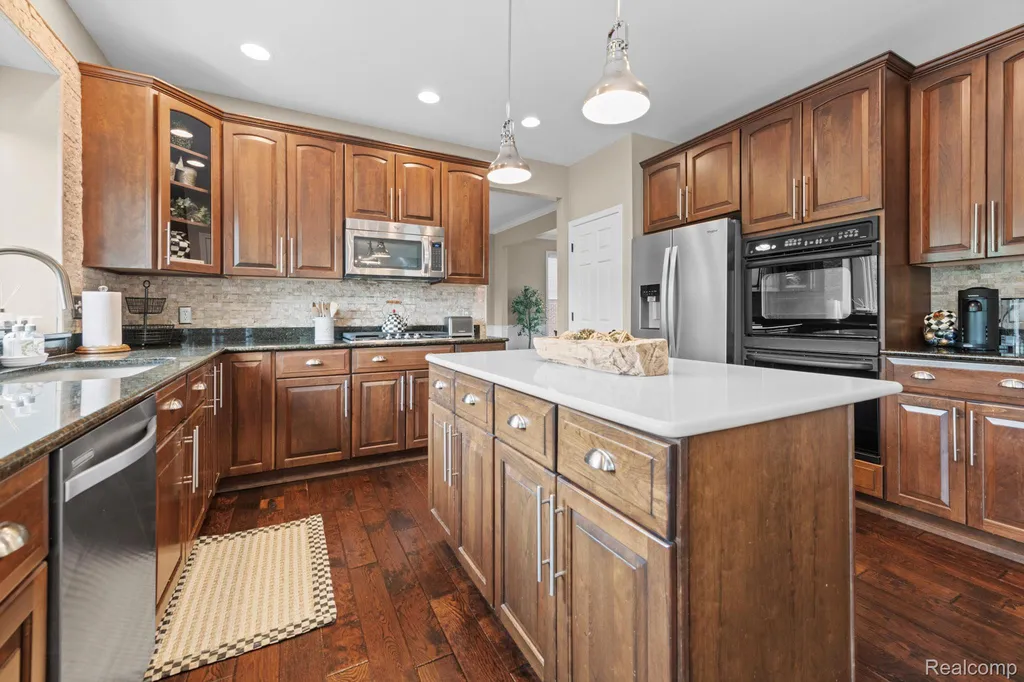 1476 Werth Drive Rochester City MI 48306