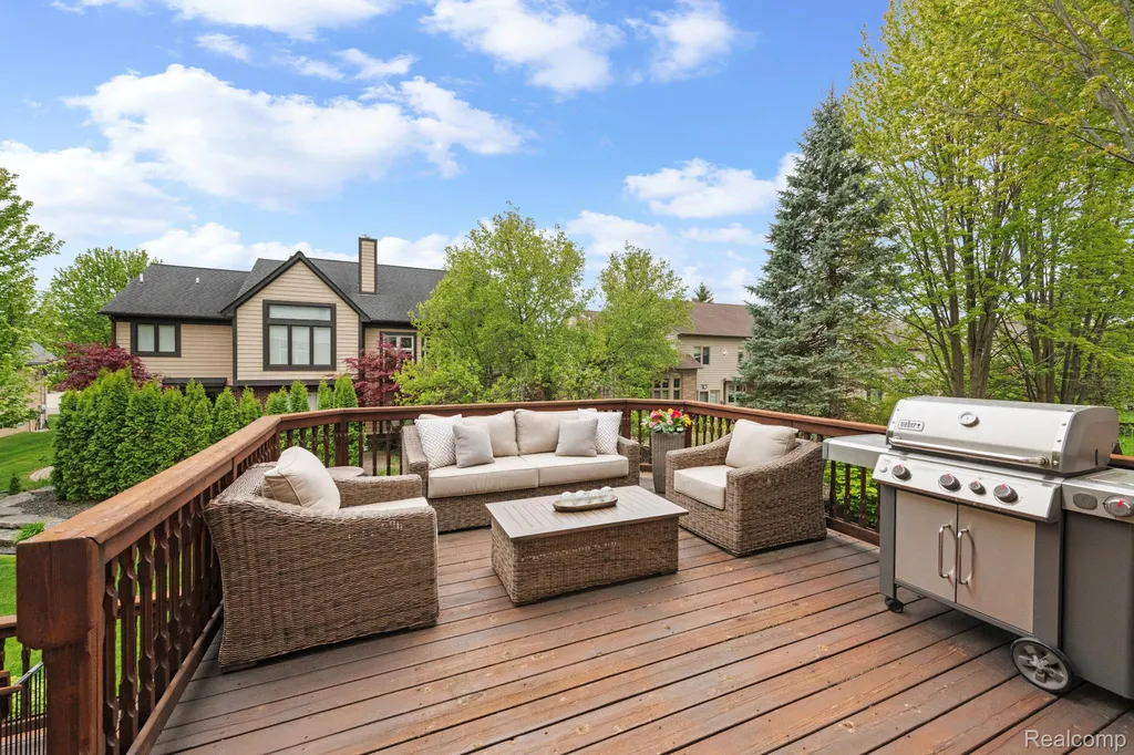1476 Werth Drive Rochester City MI 48306