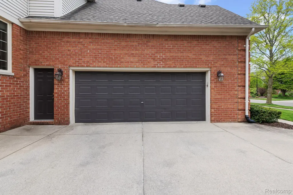1476 Werth Drive Rochester City MI 48306