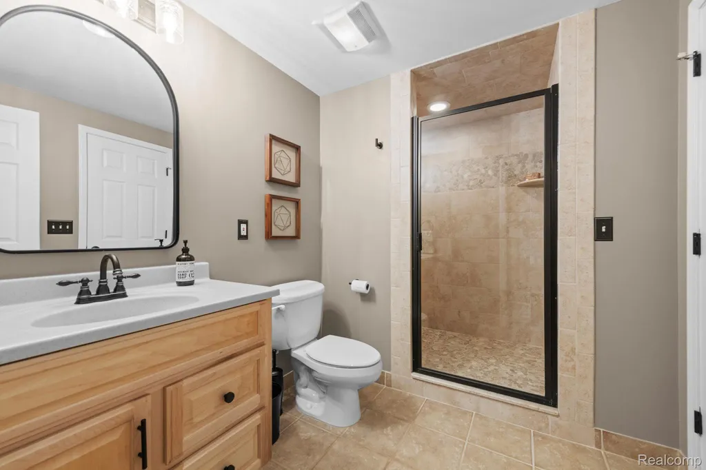 1476 Werth Drive Rochester City MI 48306
