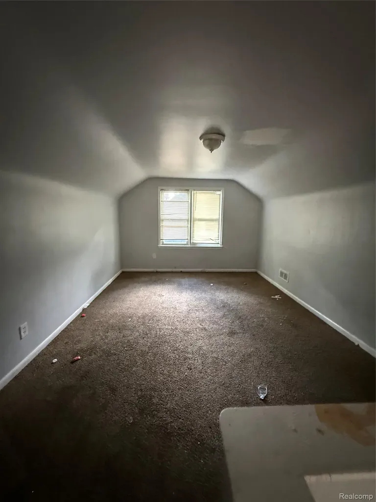 20074 Goulburn Street Detroit City MI 48205