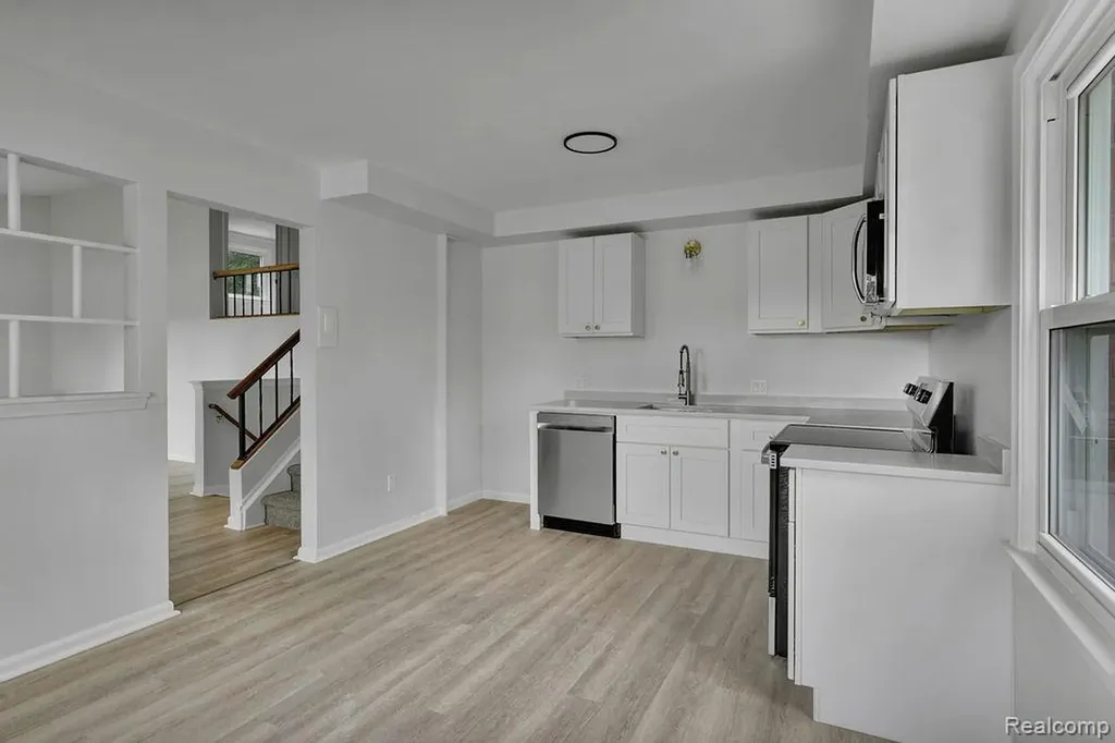 31335 Slumber Lane Fraser City MI 48026