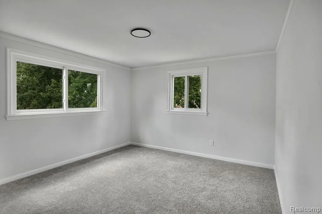 31335 Slumber Lane Fraser City MI 48026