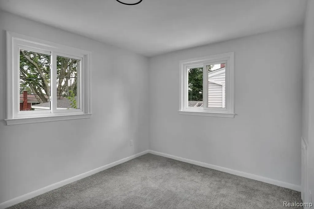 31335 Slumber Lane Fraser City MI 48026