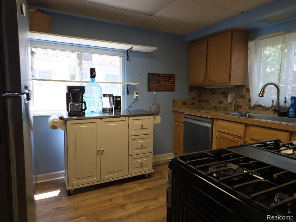 445 Clark Road Highland Charter Township MI 48357