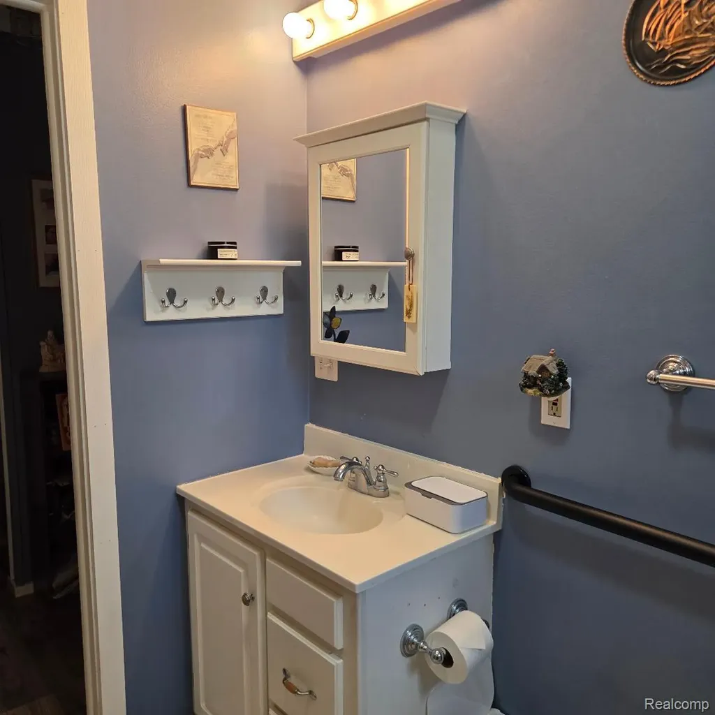 445 Clark Road Highland Charter Township MI 48357