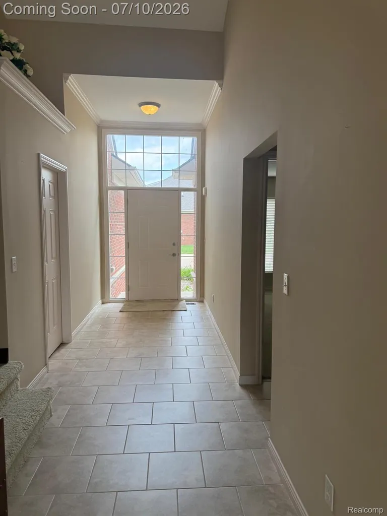 49329 Village Pointe Drive Shelby Charter Township MI 48315