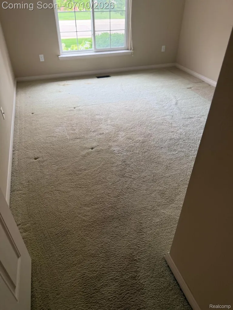 49329 Village Pointe Drive Shelby Charter Township MI 48315