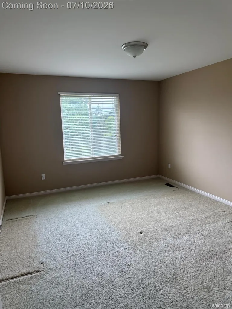 49329 Village Pointe Drive Shelby Charter Township MI 48315