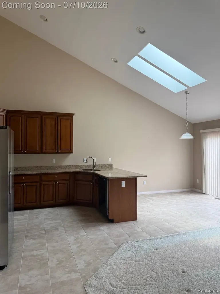 49329 Village Pointe Drive Shelby Charter Township MI 48315