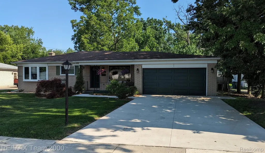 29054 Bock Street Garden City City MI 48135