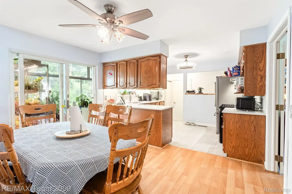 29054 Bock Street Garden City City MI 48135