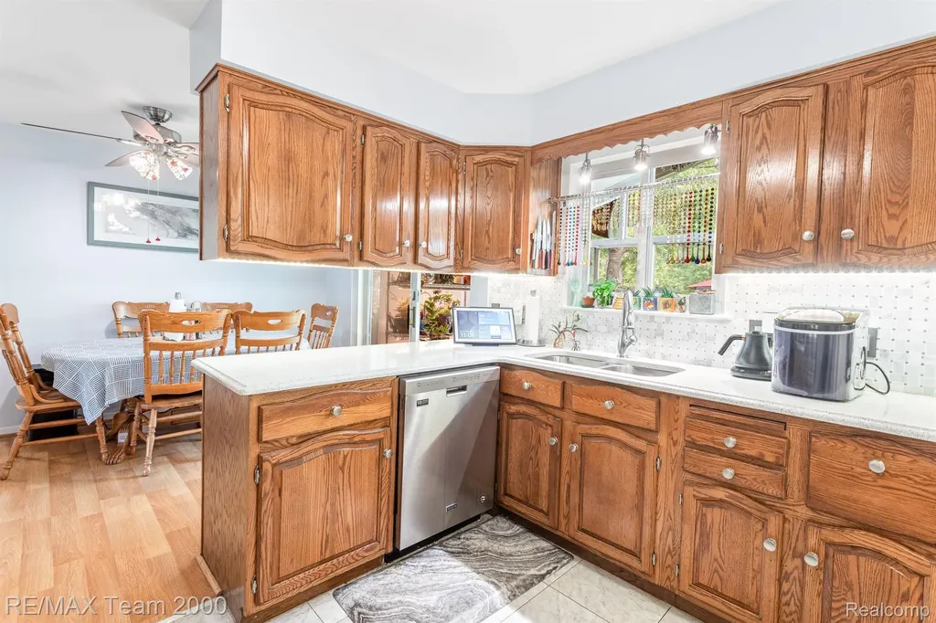 29054 Bock Street Garden City City MI 48135