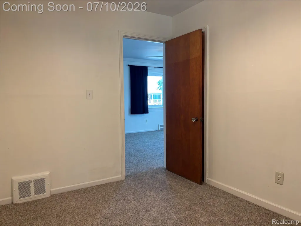 17588 Quarry Street Riverview City MI 48193