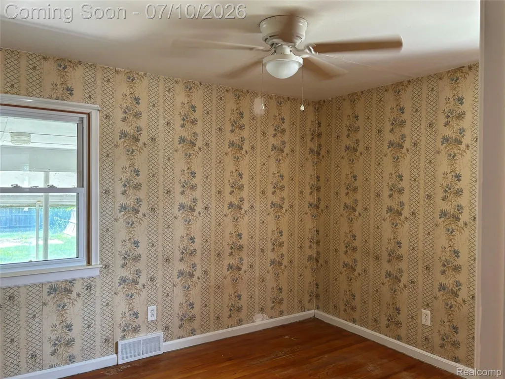 17588 Quarry Street Riverview City MI 48193