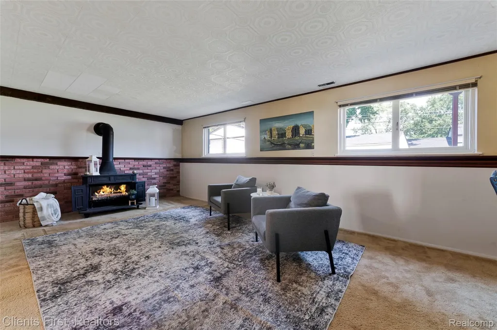 32714 Cowan Road Westland City MI 48185