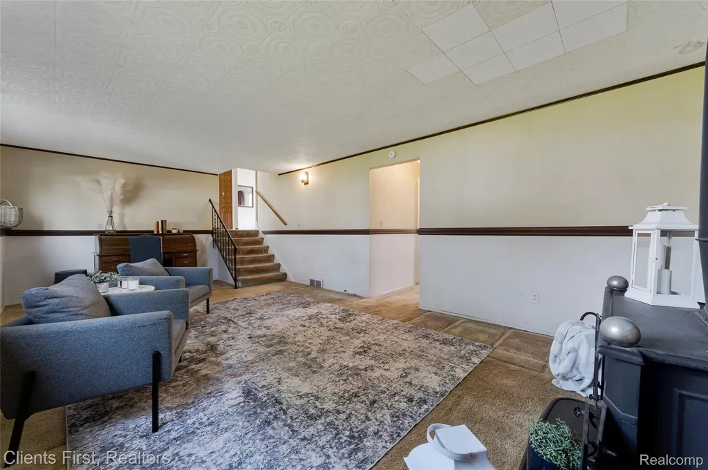 32714 Cowan Road Westland City MI 48185