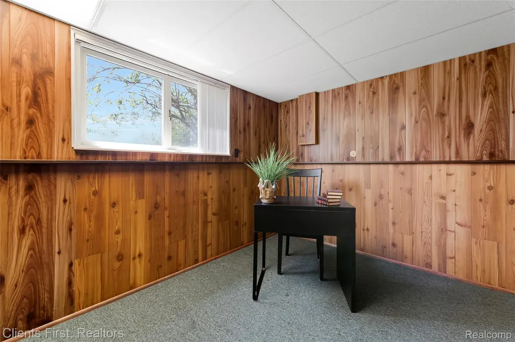 32714 Cowan Road Westland City MI 48185
