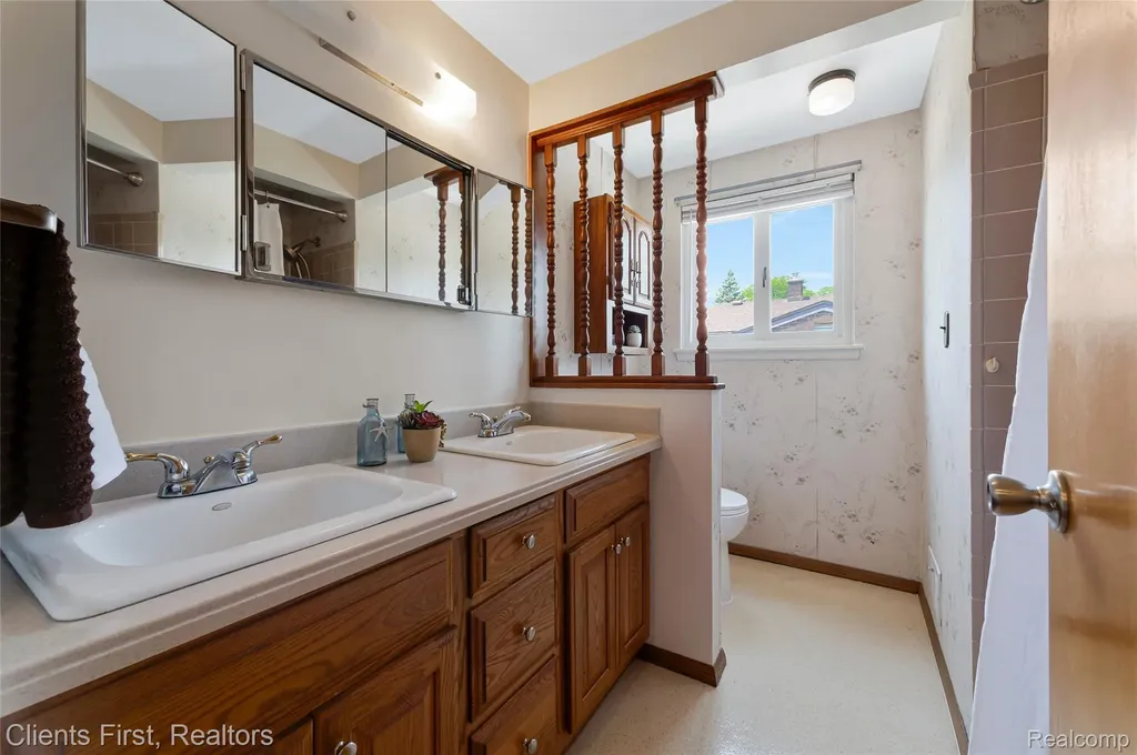 32714 Cowan Road Westland City MI 48185