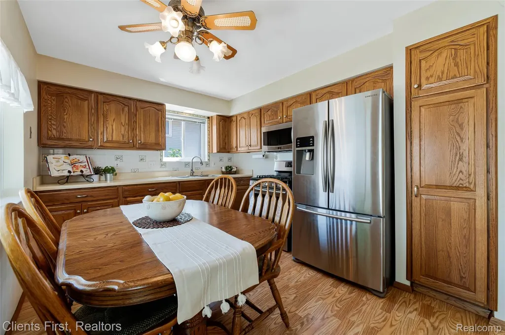 32714 Cowan Road Westland City MI 48185