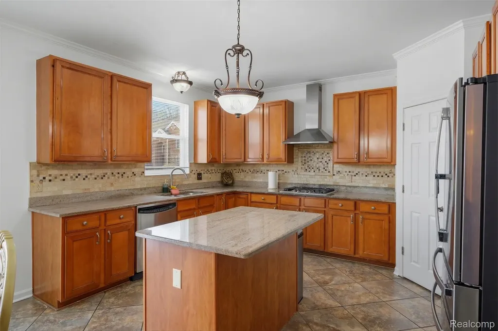 42575 Silverwood Drive Sterling Heights City MI 48314