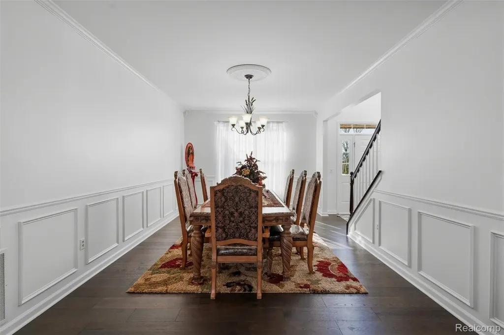 42575 Silverwood Drive Sterling Heights City MI 48314
