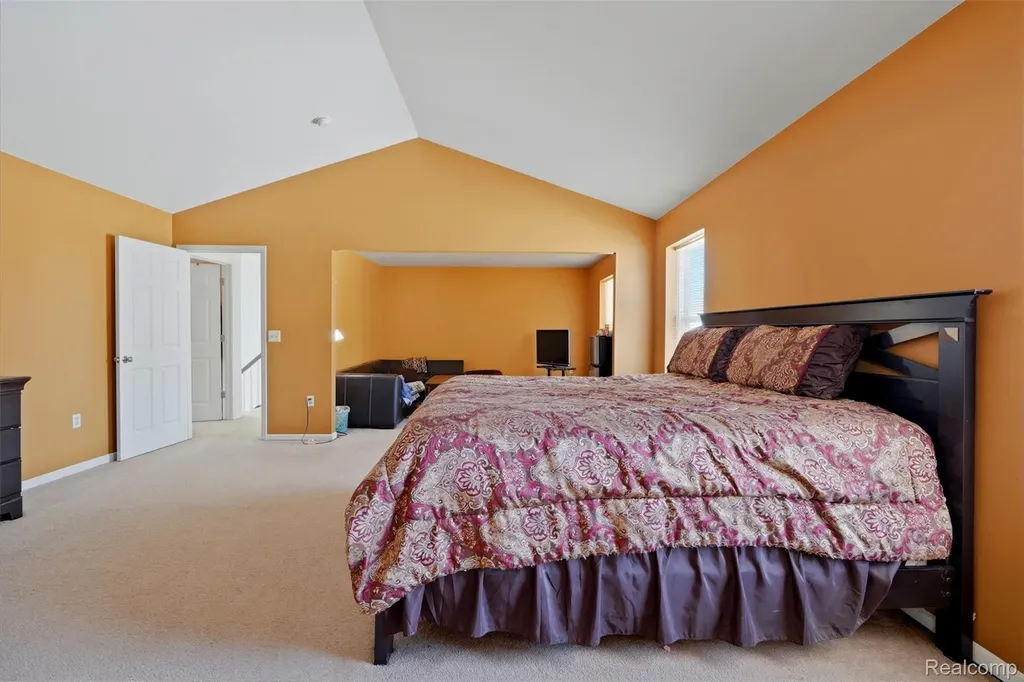 42575 Silverwood Drive Sterling Heights City MI 48314