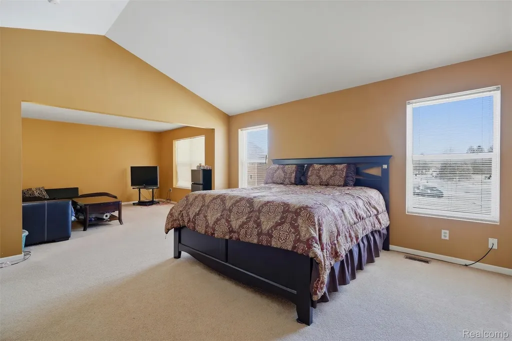 42575 Silverwood Drive Sterling Heights City MI 48314