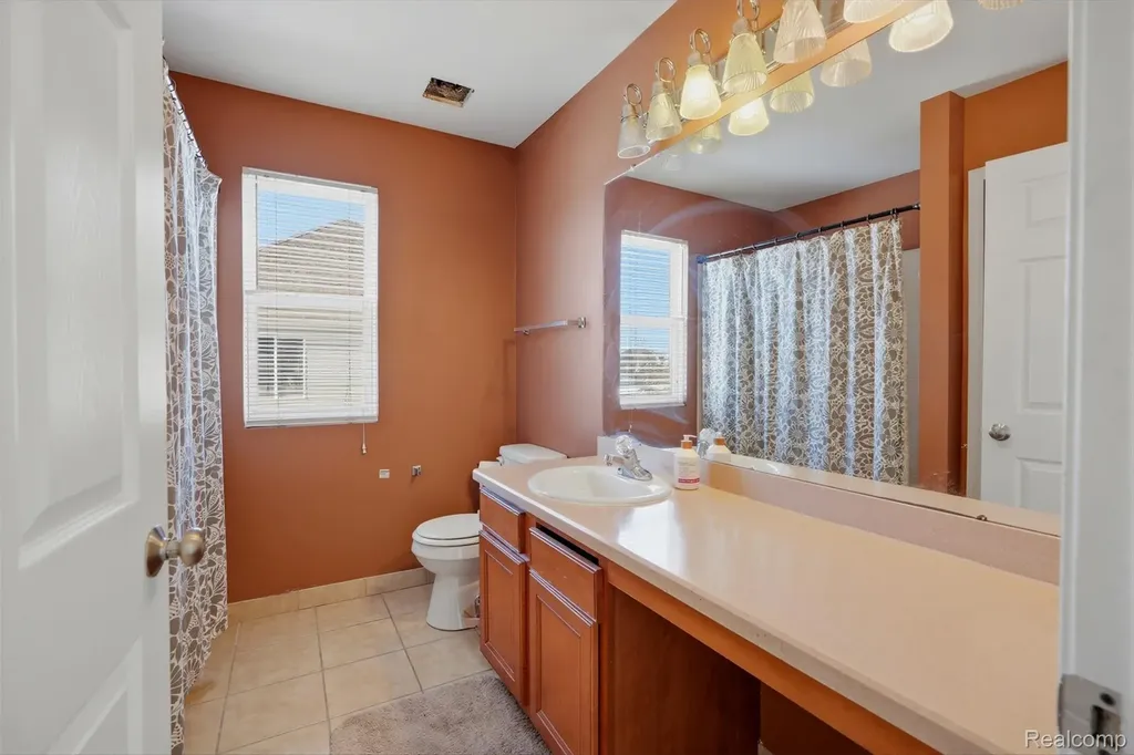 42575 Silverwood Drive Sterling Heights City MI 48314