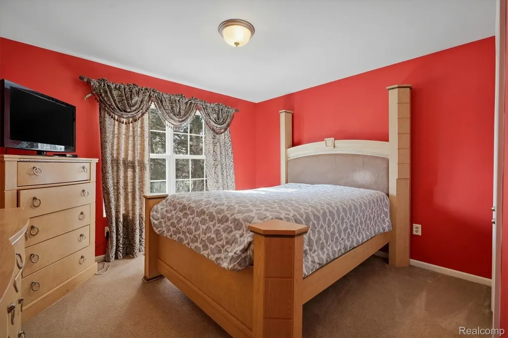 42575 Silverwood Drive Sterling Heights City MI 48314