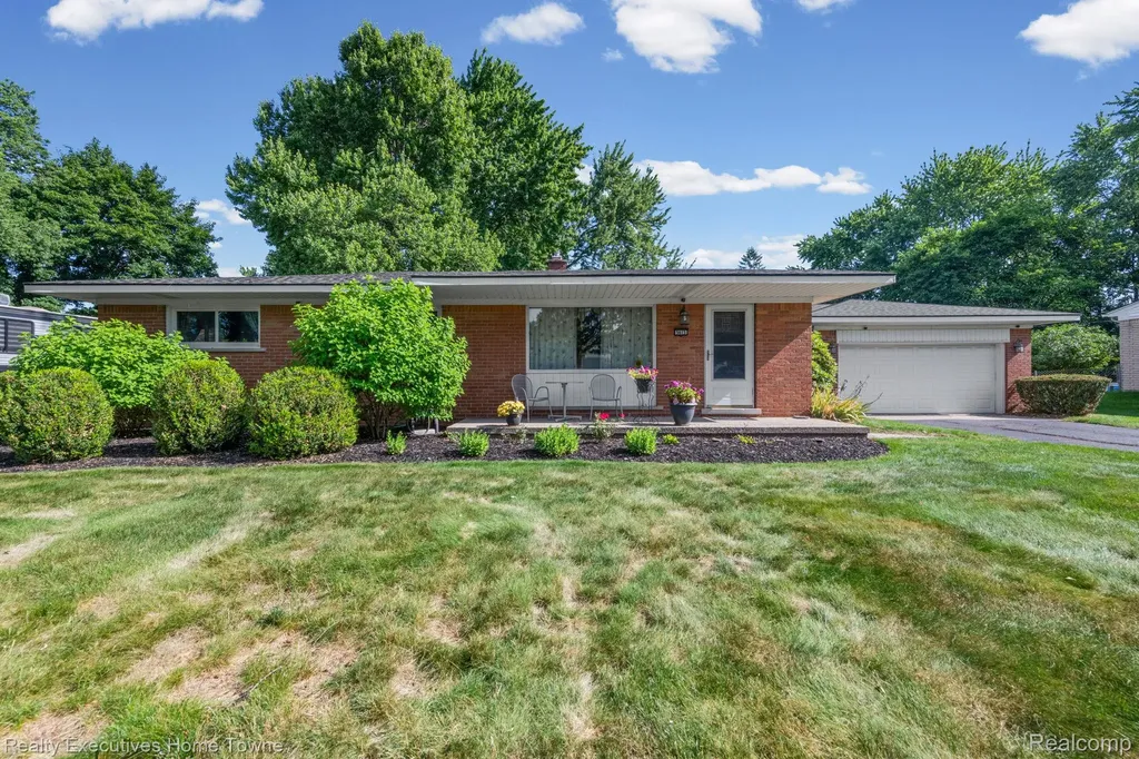 5615 Althea Street Shelby Charter Township MI 48316