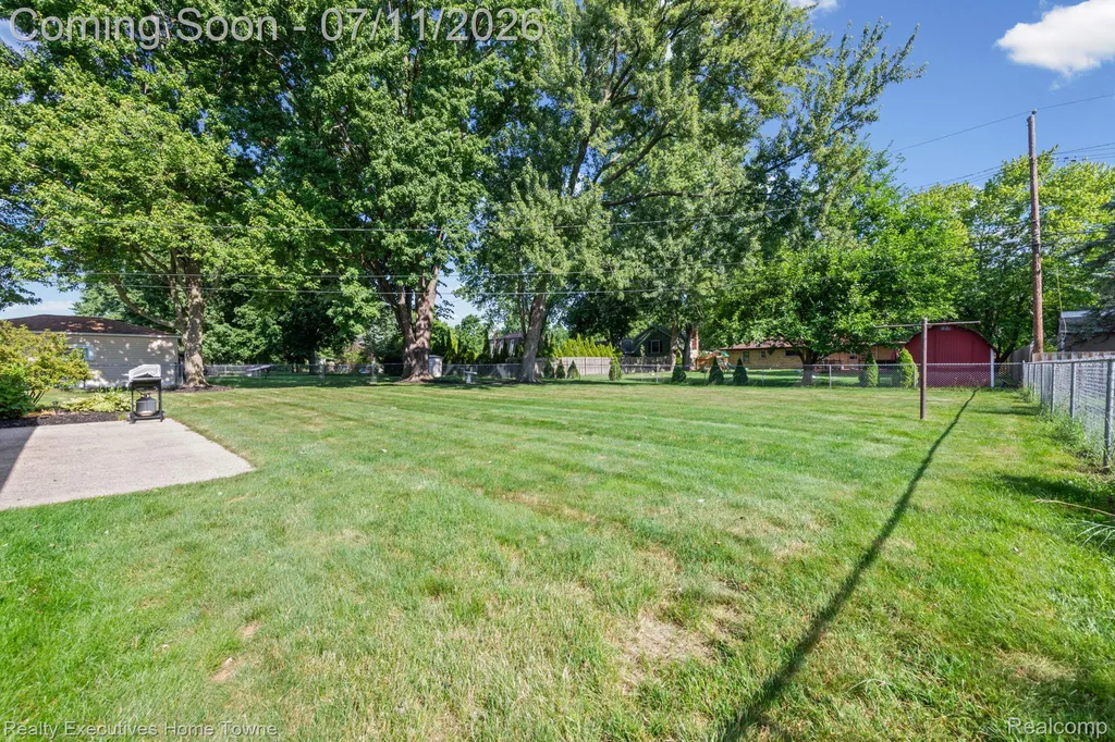 5615 Althea Street Shelby Charter Township MI 48316