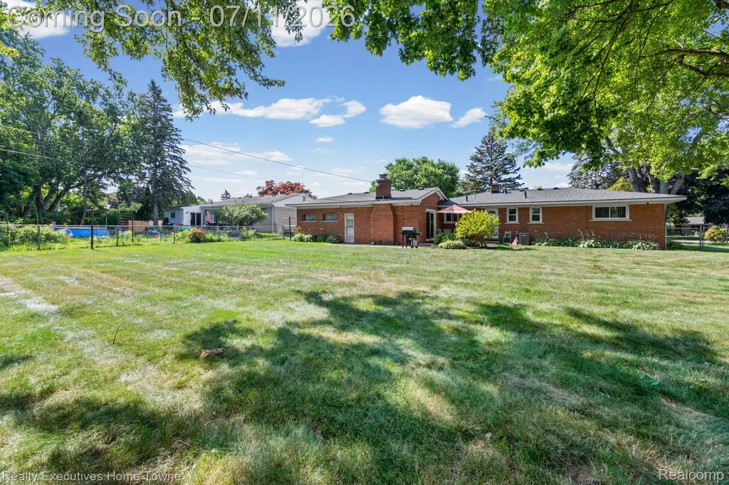 5615 Althea Street Shelby Charter Township MI 48316