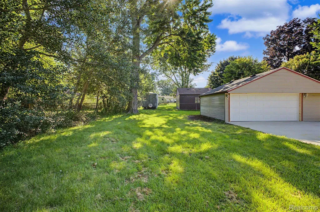 31980 Alvin Street Garden City City MI 48135