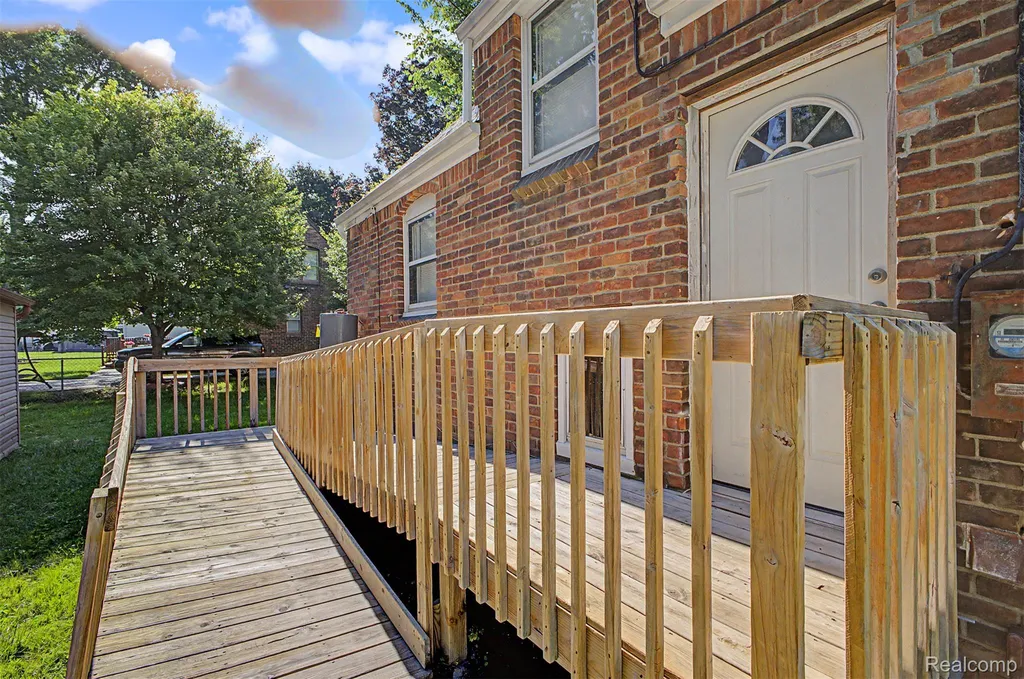 31980 Alvin Street Garden City City MI 48135
